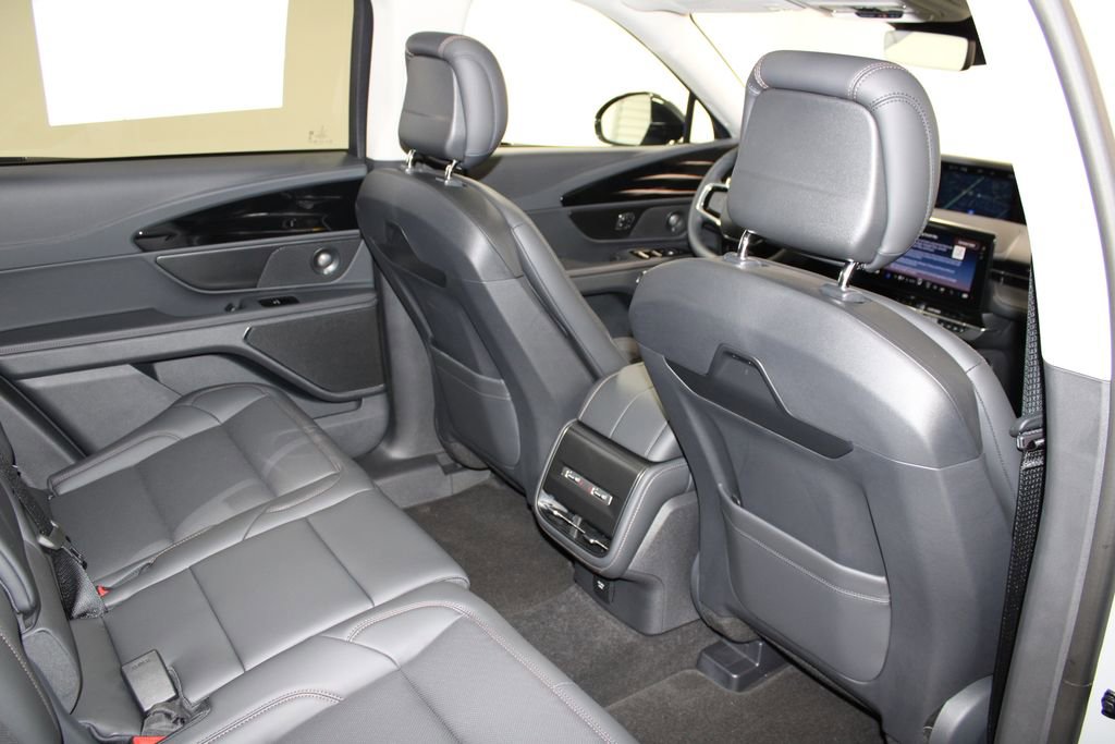 New 2026 Lincoln Nautilus Premier w/ Equipment Group 102A image 32