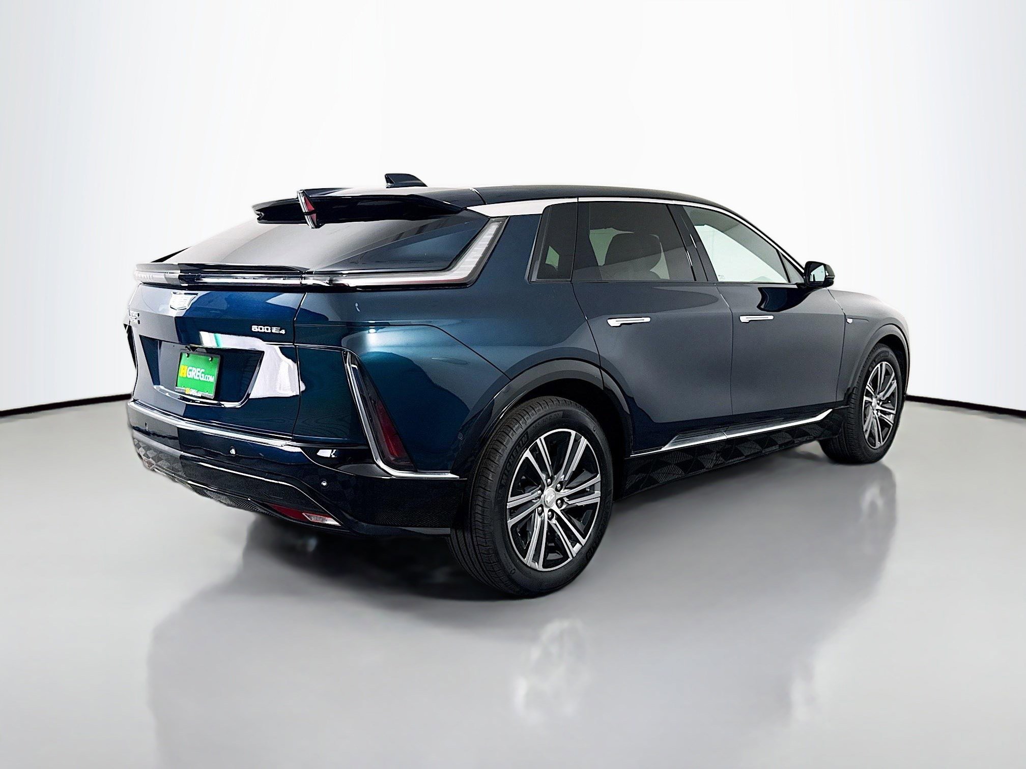 Used 2025 Cadillac Lyriq Luxury w/ LPO, Floor Liner Package image 10