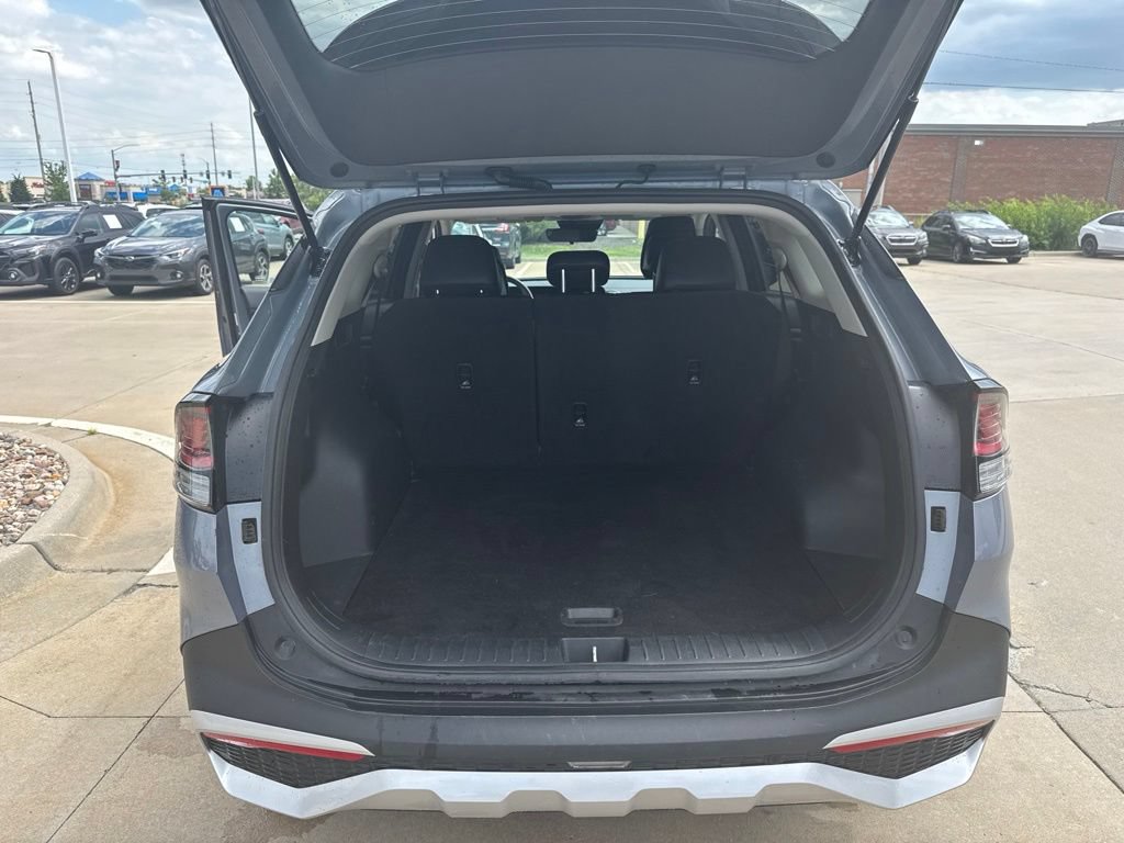 Used 2025 Kia Sportage EX FWD image 25