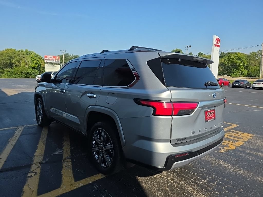 Used 2023 Toyota Sequoia Capstone AWD/4WD image 6
