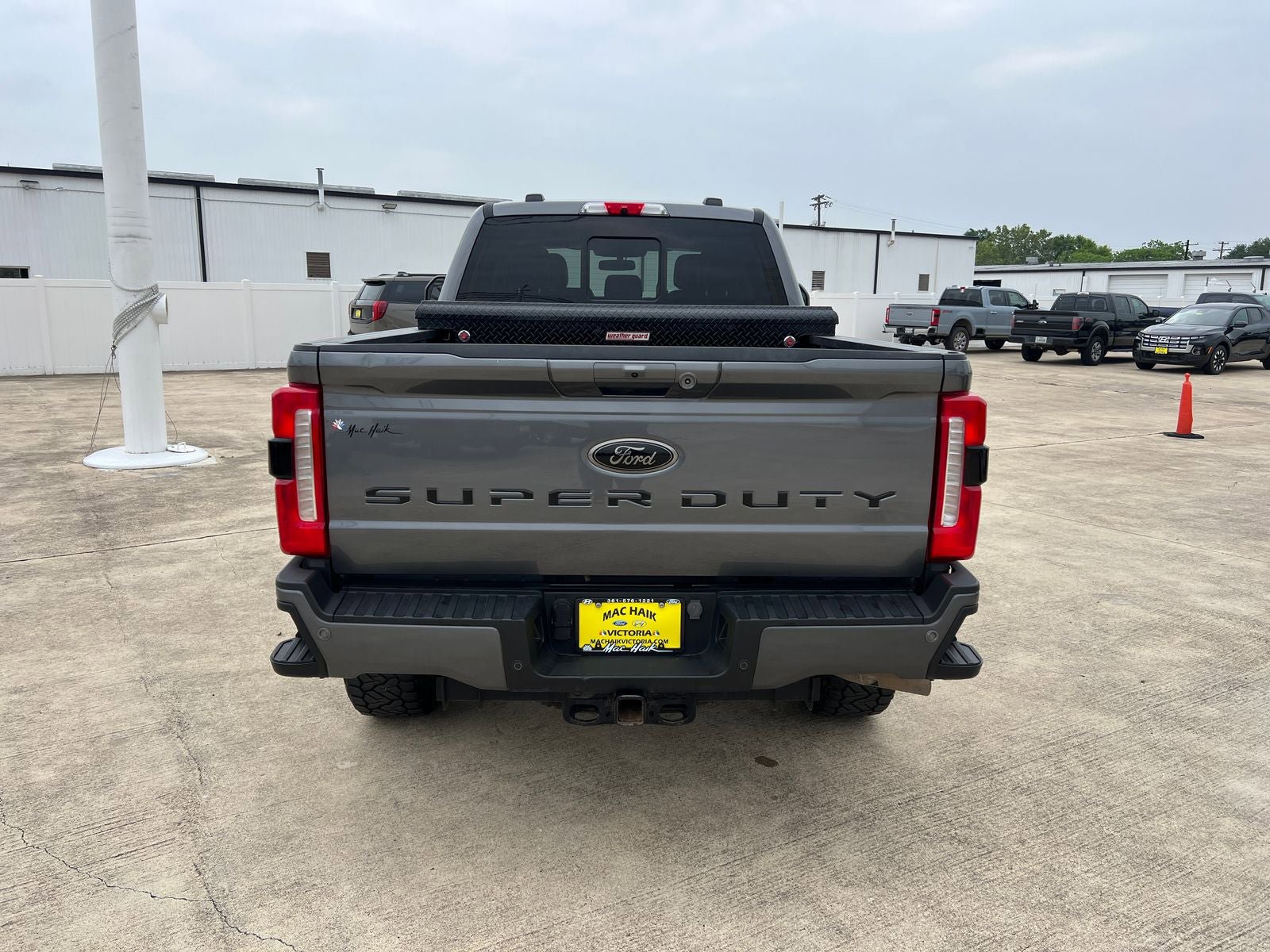Used 2023 Ford F250 Lariat w/ Lariat Ultimate Package AWD/4WD image 4