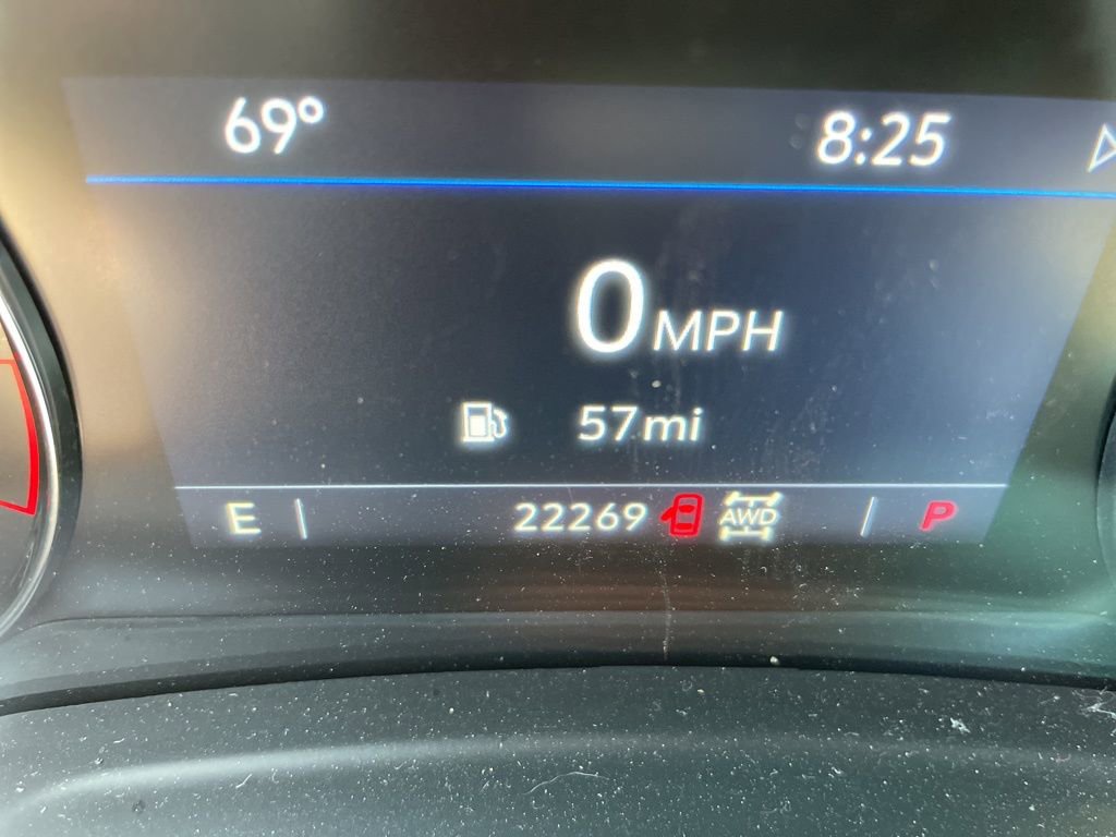 Used 2023 Buick Envision Preferred AWD/4WD image 13