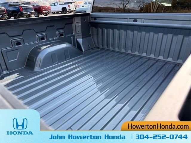 Used 2025 GMC Sierra 1500 Elevation image 23