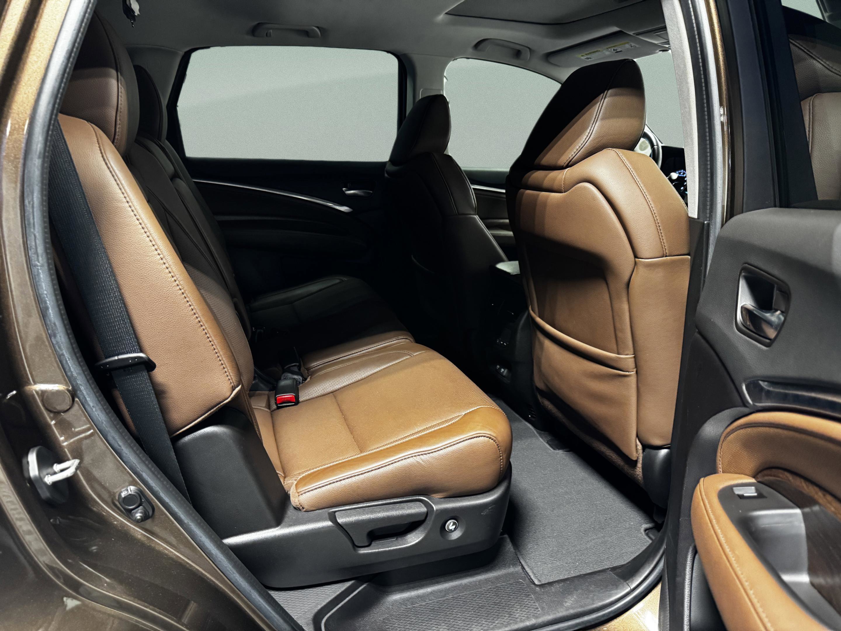 Certified 2019 Acura MDX FWD w/ Technology Package image 33
