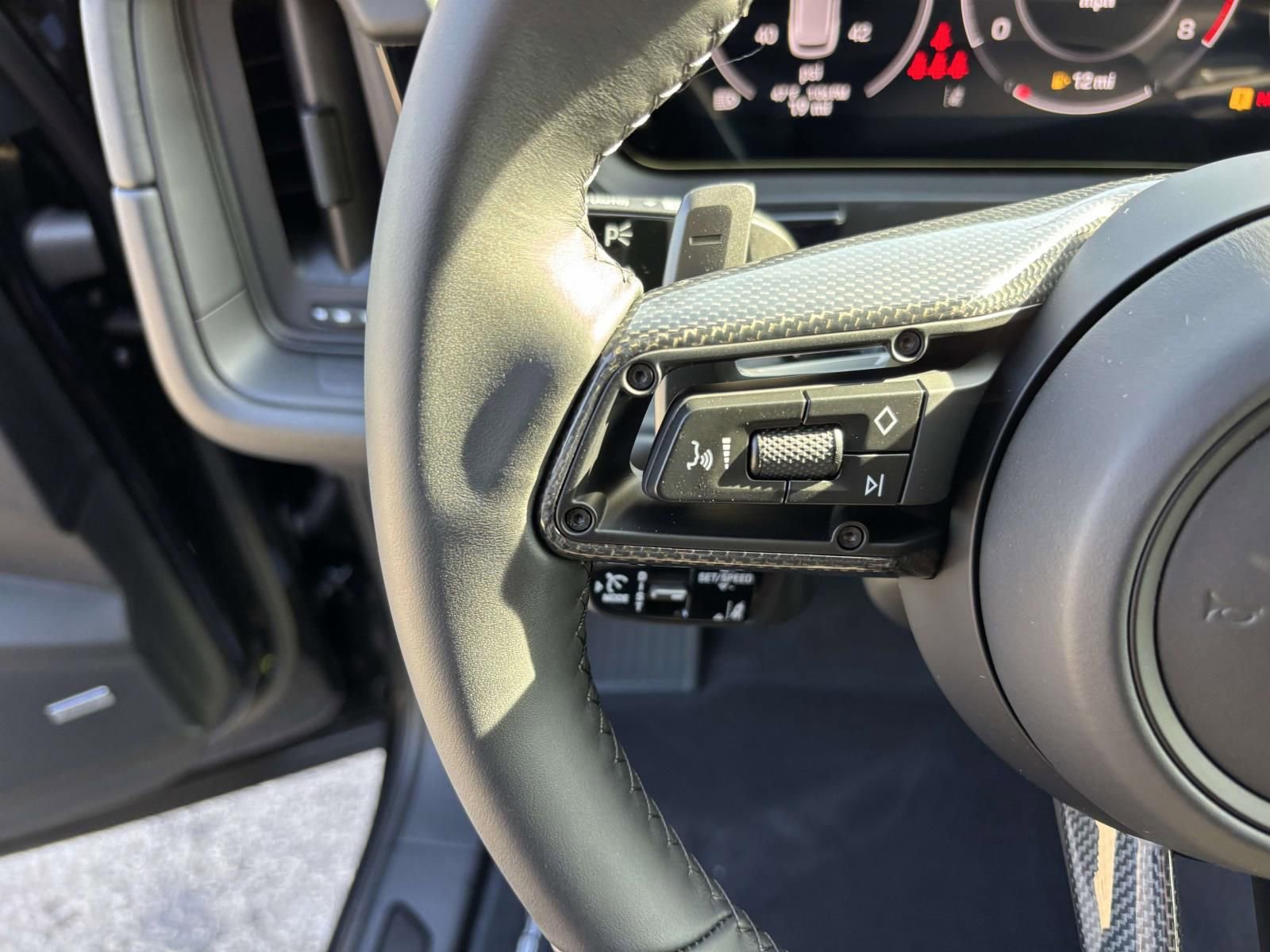 New 2026 Porsche Cayenne GTS image 27