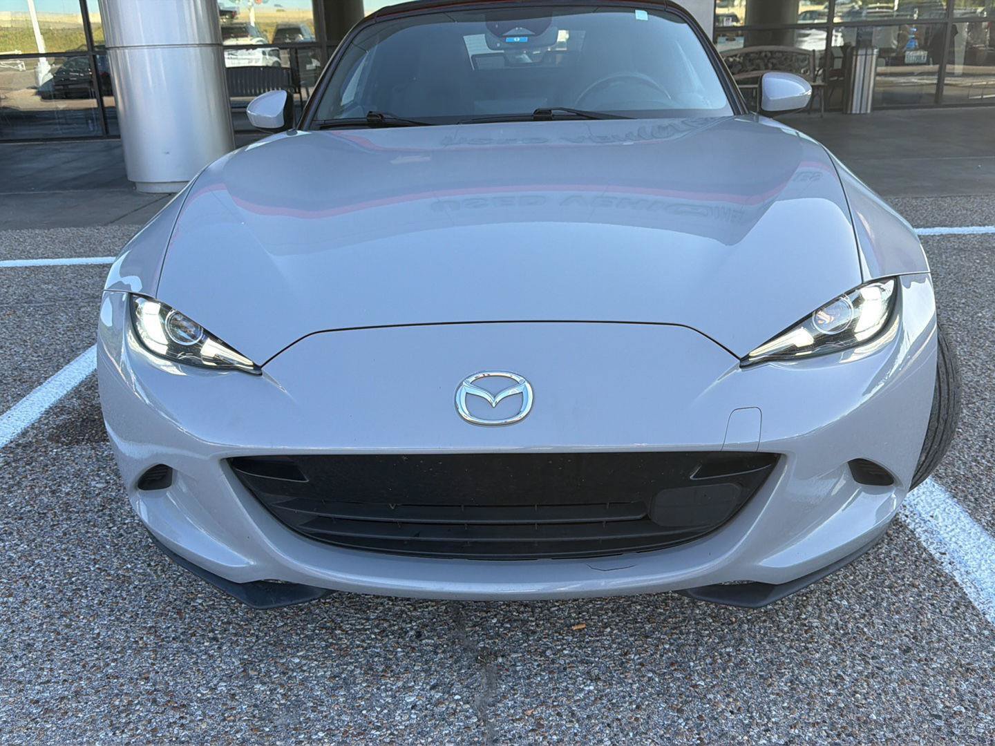 Used 2024 MAZDA MX-5 Miata Grand Touring RWD image 9