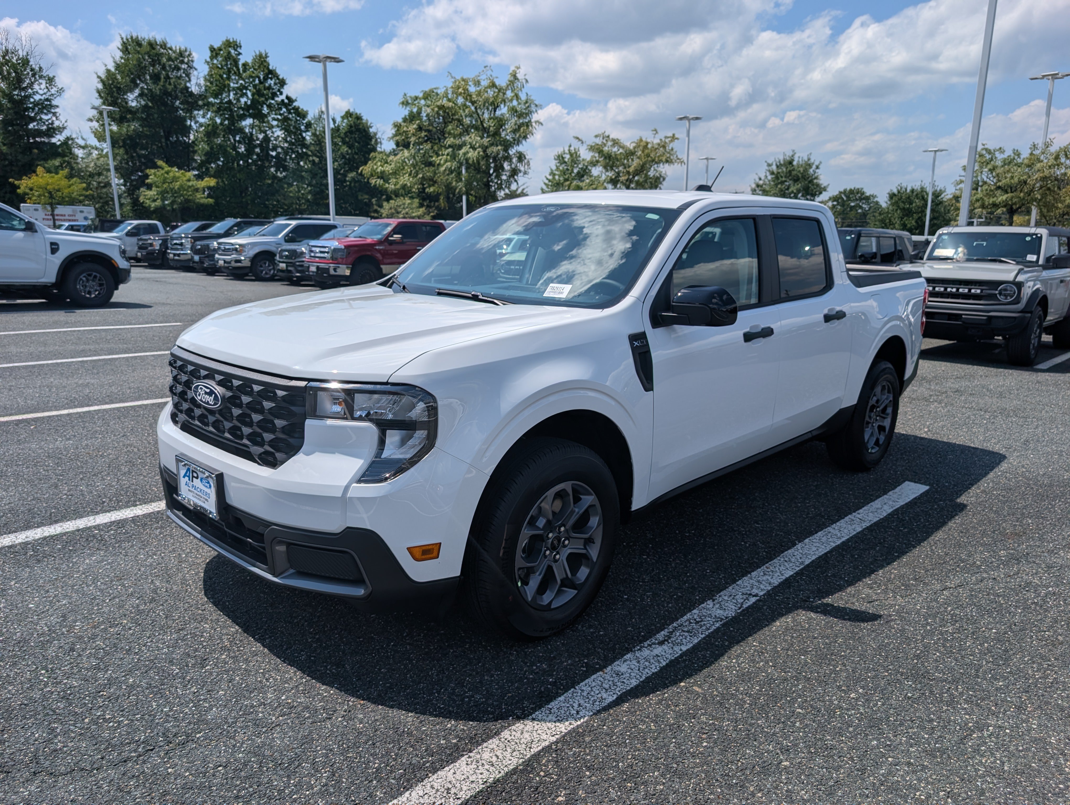 New 2026 Ford Maverick XLT w/ Equipment Group 301A AWD/4WD image 4