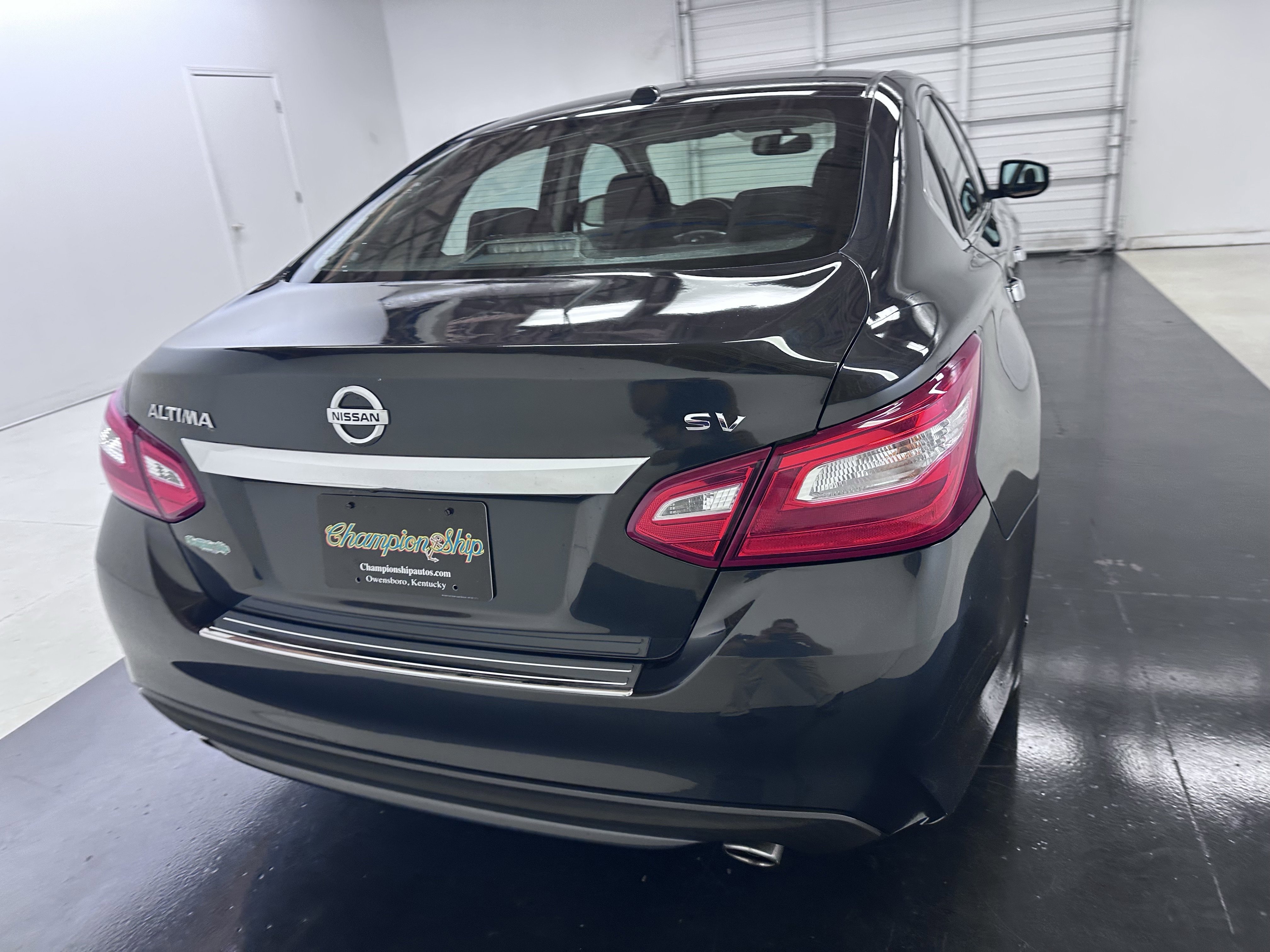 Used 2016 Nissan Altima 2.5 SV w/ Convenience Package FWD image 11