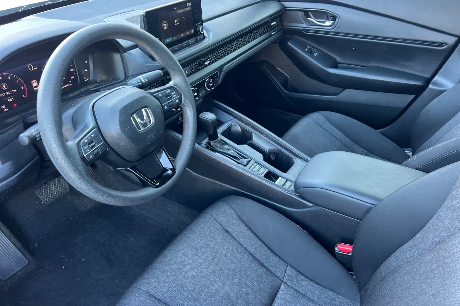 Used 2023 Honda Accord EX image 9