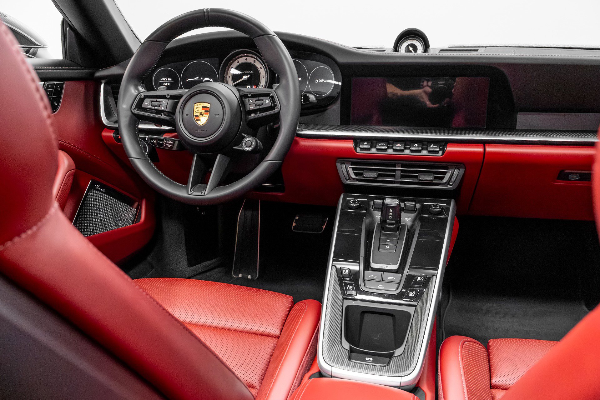 Used 2021 Porsche 911 Turbo S image 26