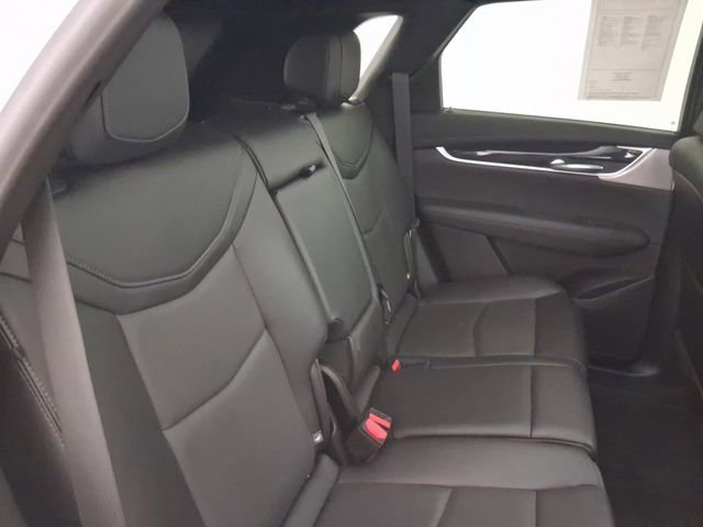 Used 2025 Cadillac XT5 Premium Luxury image 16
