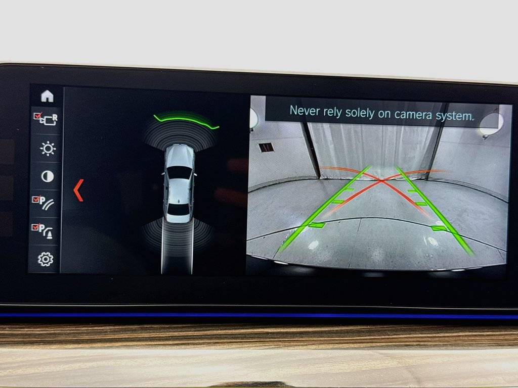 Used 2018 BMW 530e RWD image 15