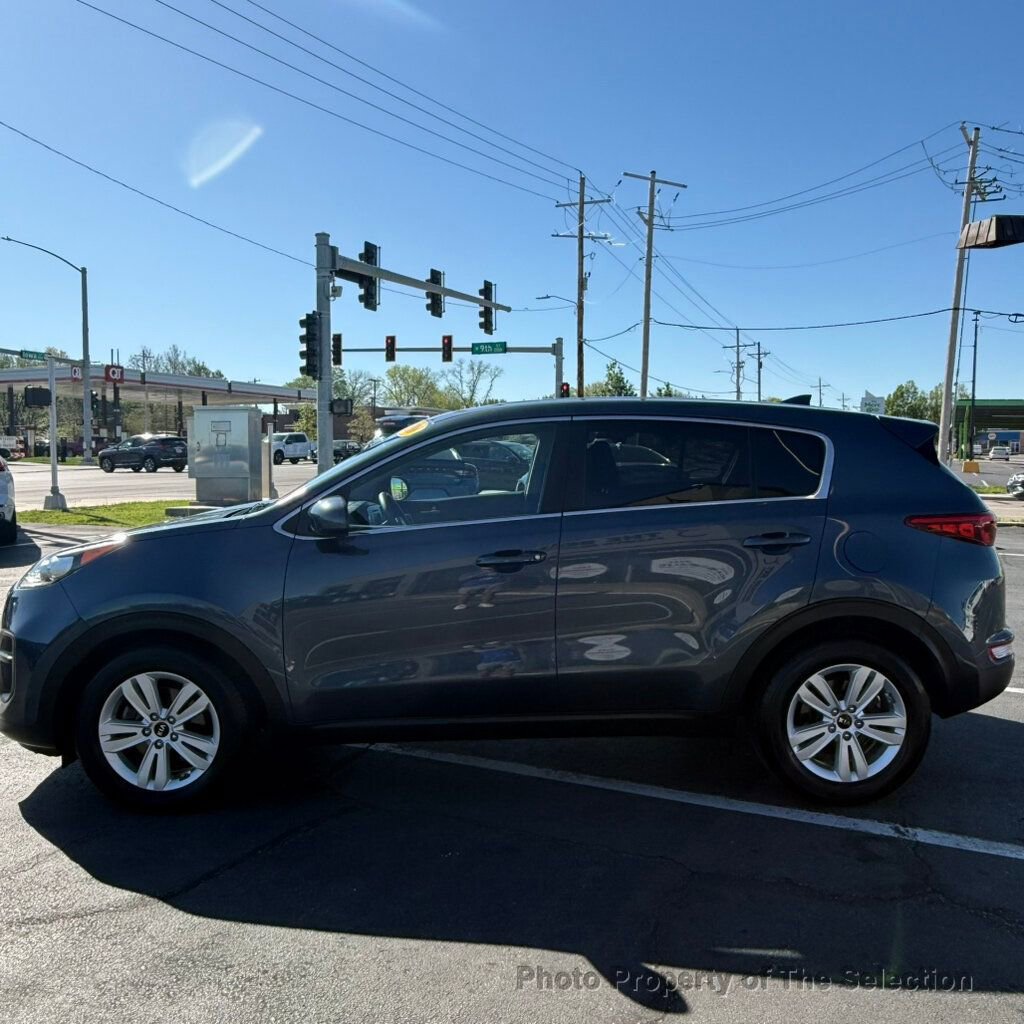 Used 2018 Kia Sportage LX image 9