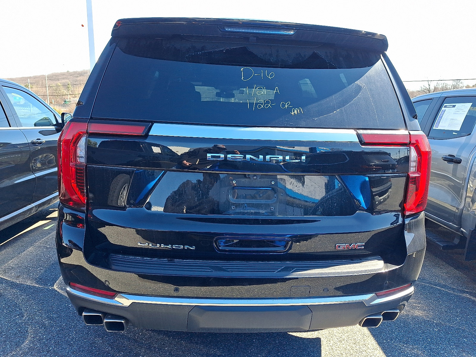 Certified 2025 GMC Yukon Denali image 5