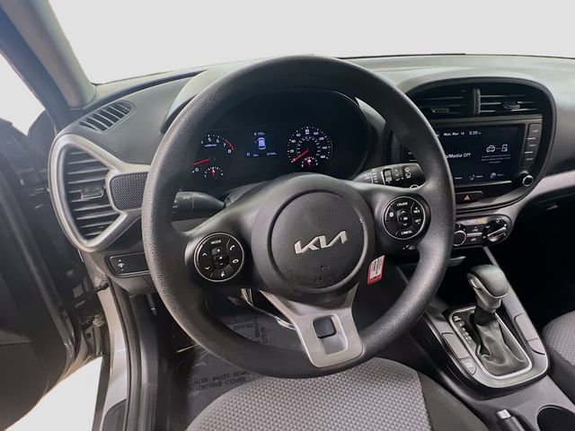 Certified 2022 Kia Soul LX image 11
