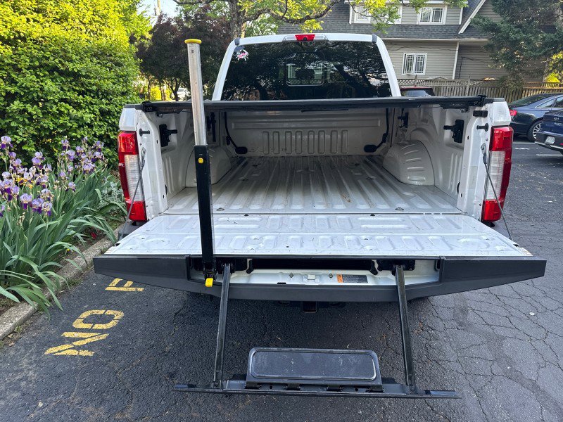 Used 2019 Ford F250 Platinum w/ Platinum Ultimate Package AWD/4WD image 41