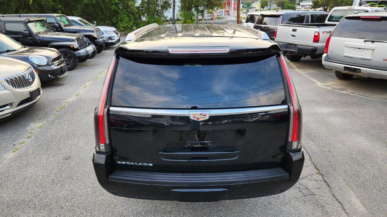 Used 2015 Cadillac Escalade ESV Luxury image 12