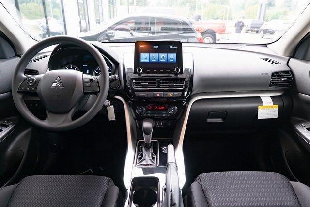 New 2026 Mitsubishi Eclipse Cross ES image 9
