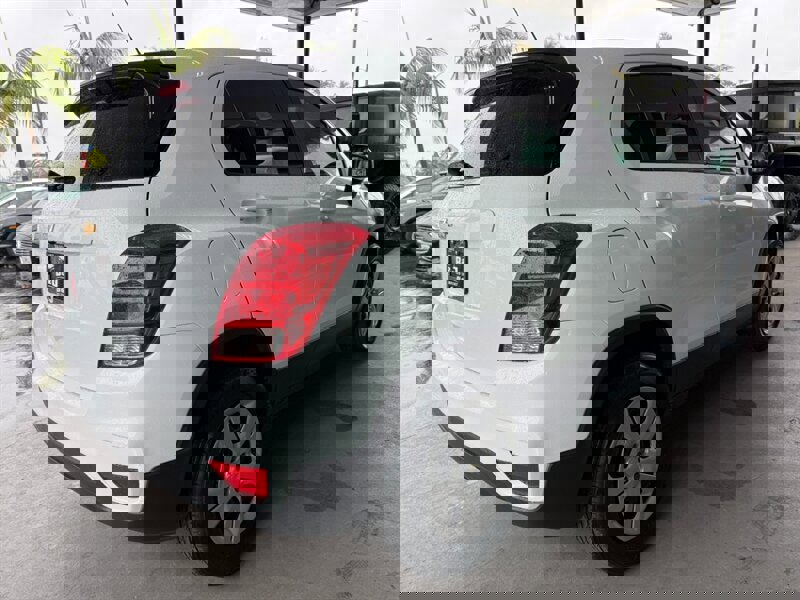 Used 2017 Chevrolet Trax LS image 10