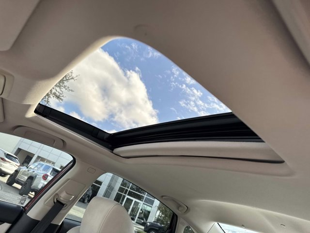 Used 2018 Honda Accord EX image 31