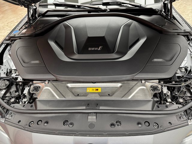 Used 2023 BMW i4 eDrive35 w/ Premium Package image 28