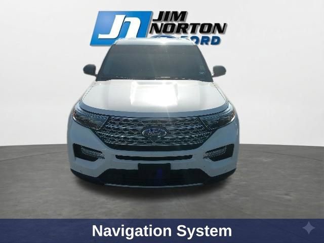 Used 2024 Ford Explorer Limited w/ Equipment Group 301A AWD/4WD image 3