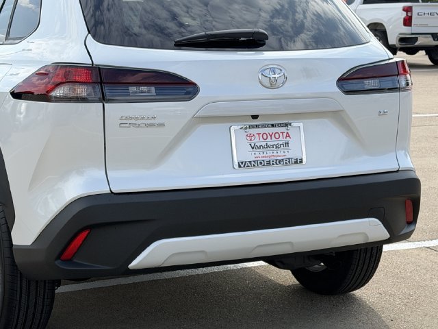 Certified 2026 Toyota Corolla Cross LE FWD image 6