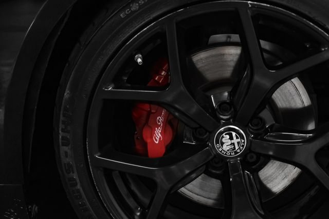 Used 2020 Alfa Romeo Giulia w/ Nero Edizione RWD image 51