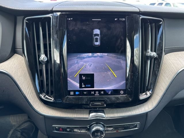 Used 2022 Volvo XC60 B5 Inscription FWD image 38