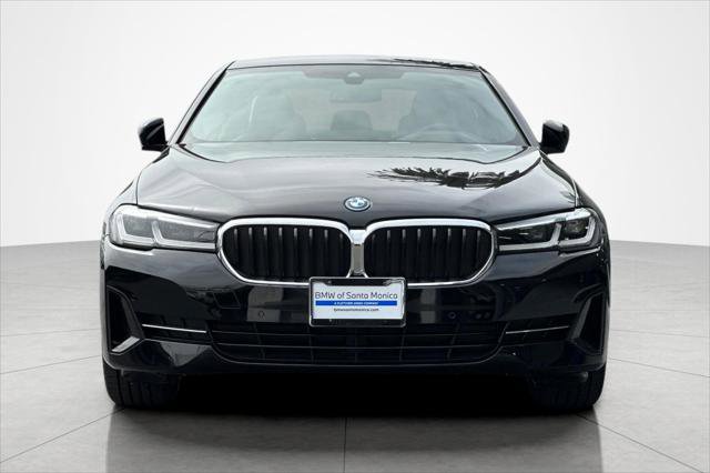 Used 2023 BMW 530e w/ Premium Package image 8