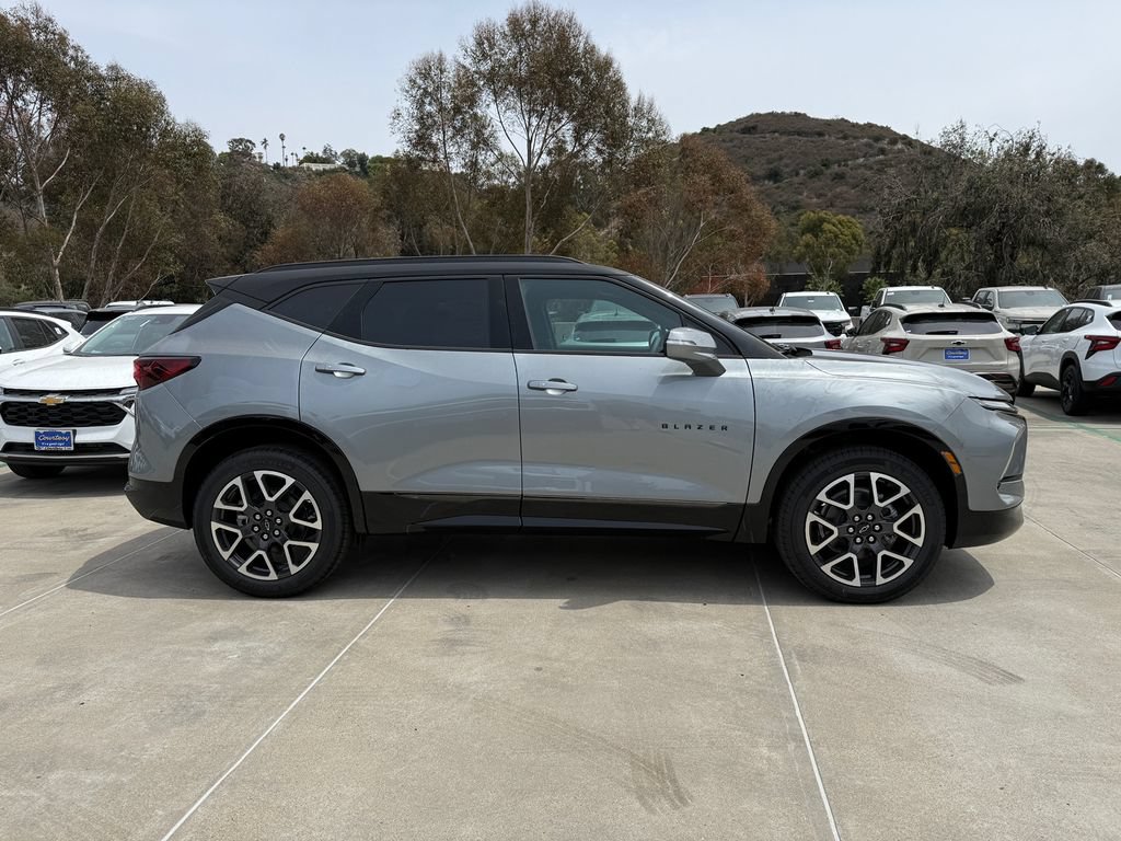 New 2026 Chevrolet Blazer RS w/ Enhanced Convenience Package FWD image 5