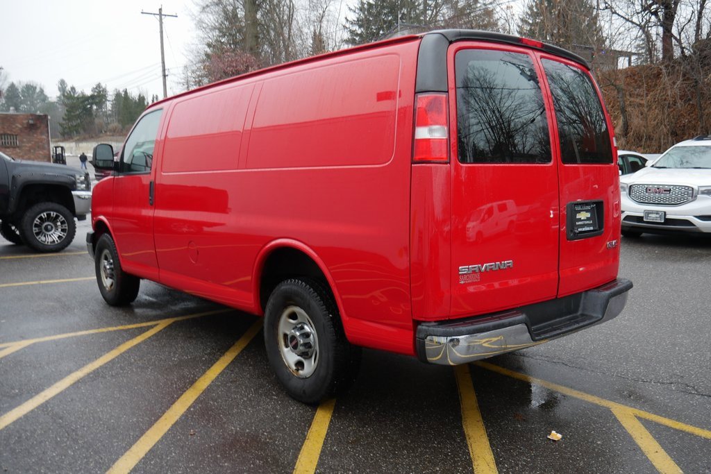 Used 2017 GMC Savana 2500 image 5