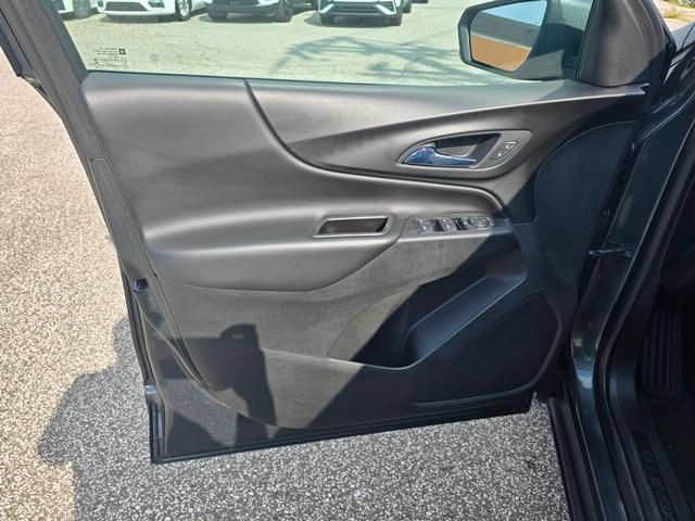 Used 2019 Chevrolet Equinox LT AWD/4WD image 12