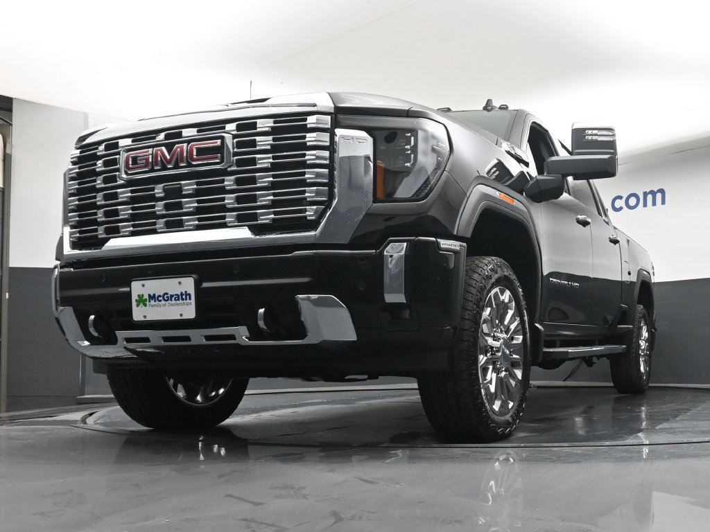 New 2026 GMC Sierra 2500 Denali w/ Denali Reserve Package AWD/4WD image 7
