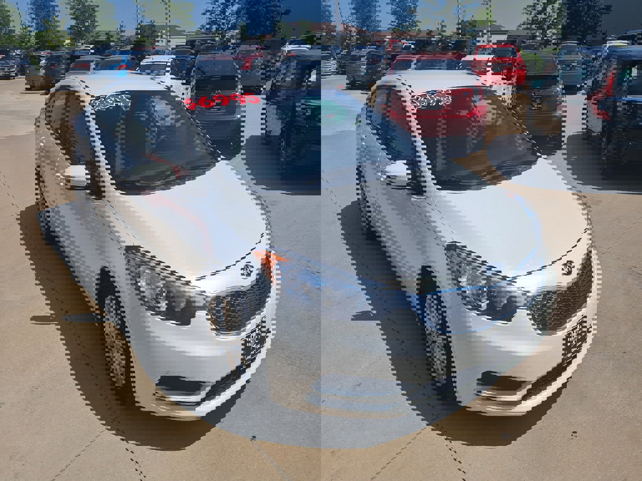 Used 2016 Kia Forte LX w/ LX Popular Plus Package image 2