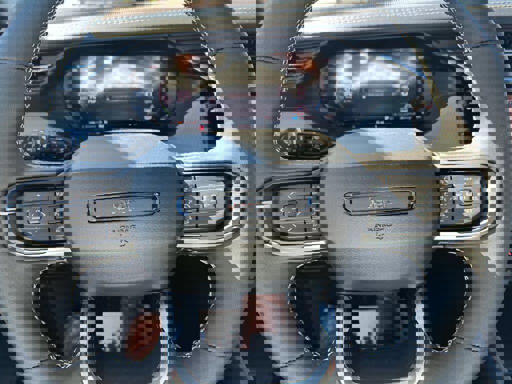 New 2026 Jeep Cherokee Laredo image 12