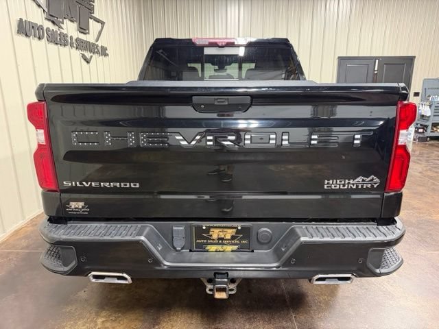 Used 2020 Chevrolet Silverado 1500 High Country w/ Technology Package AWD/4WD image 9
