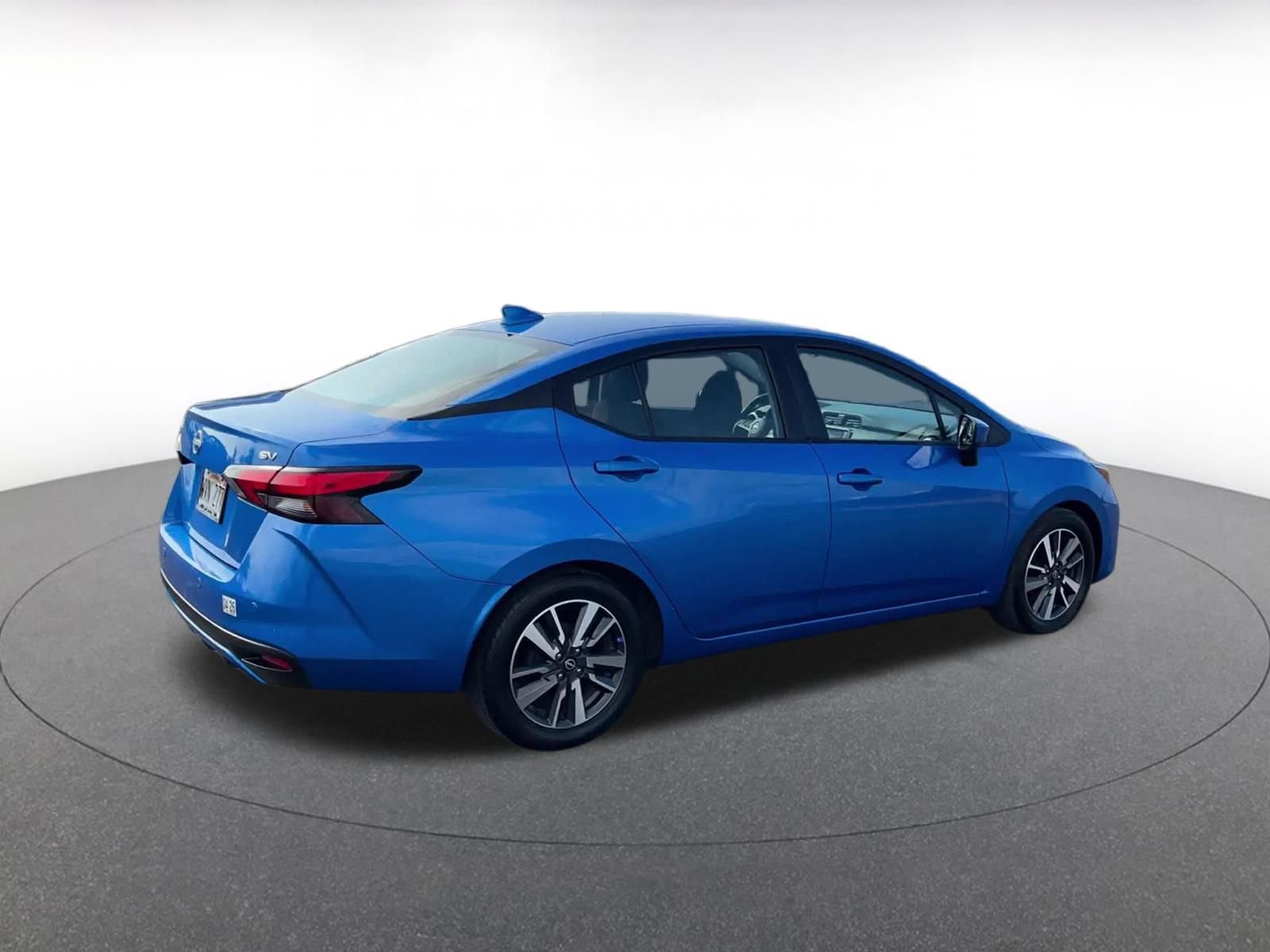 Used 2023 Nissan Versa SV image 15