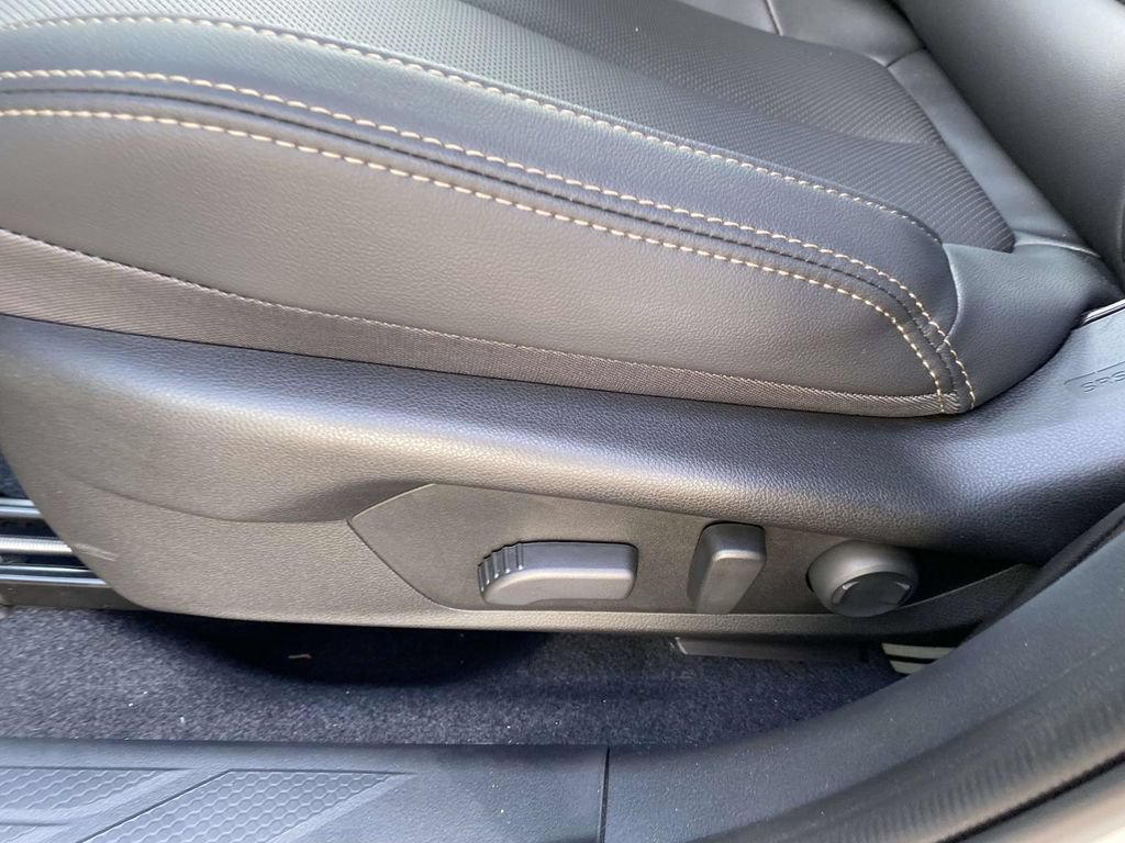 New 2026 Subaru Outback Limited AWD/4WD image 12