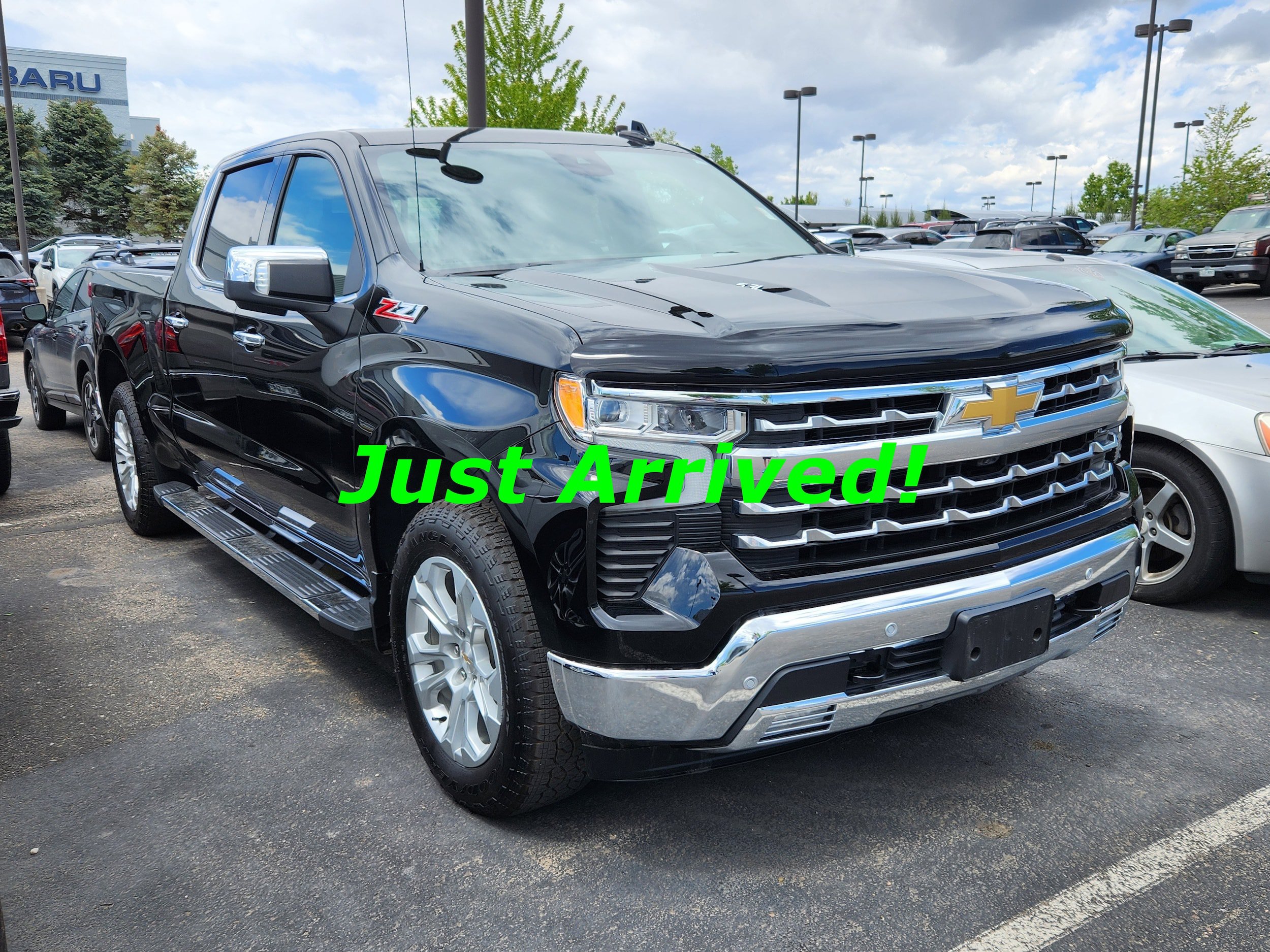 Used 2025 Chevrolet Silverado 1500 LTZ w/ Technology Package AWD/4WD image 3