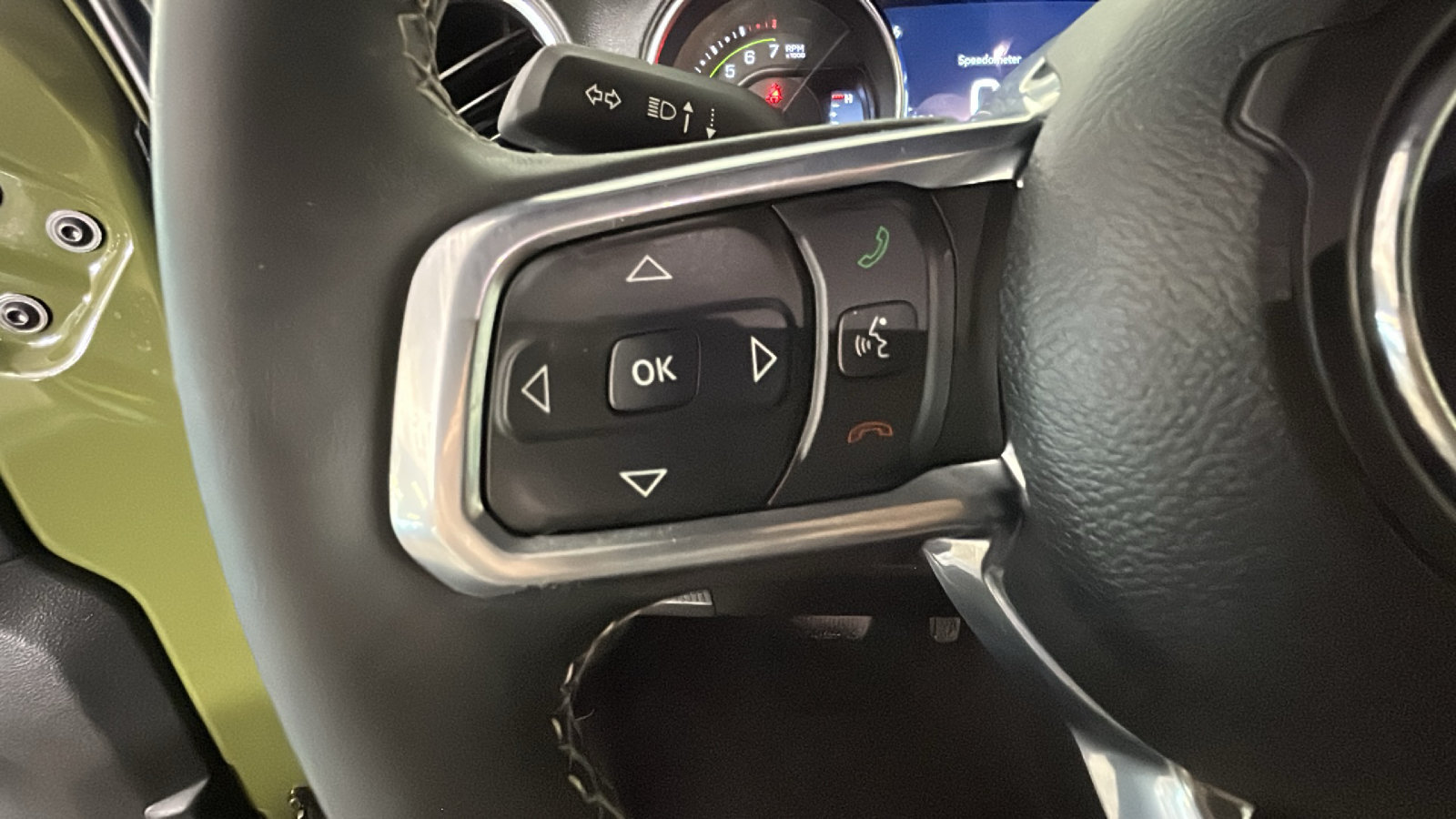 Used 2023 Jeep Wrangler Unlimited Sahara AWD/4WD image 18