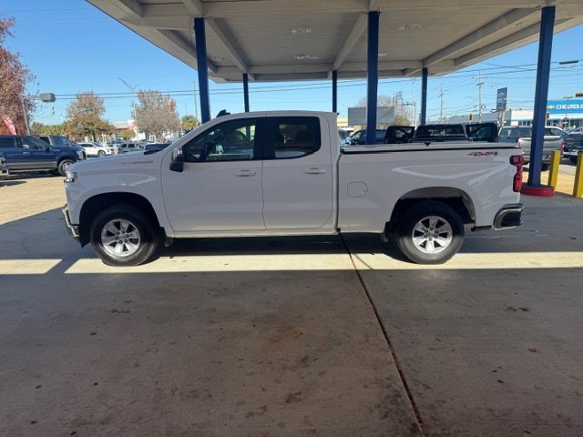 Used 2020 Chevrolet Silverado 1500 LT w/ Convenience Package image 2