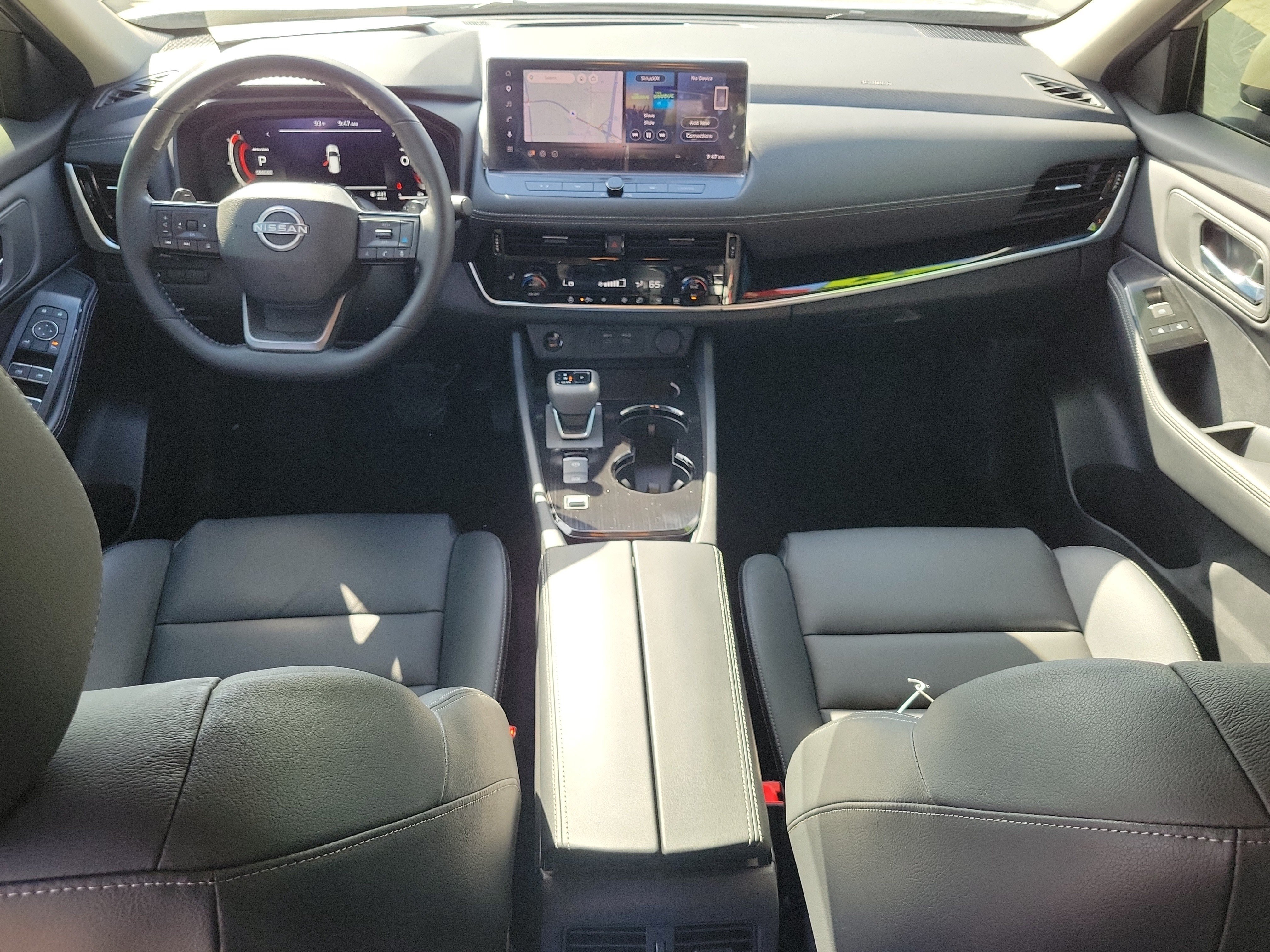 Certified 2025 Nissan Rogue SL FWD image 14