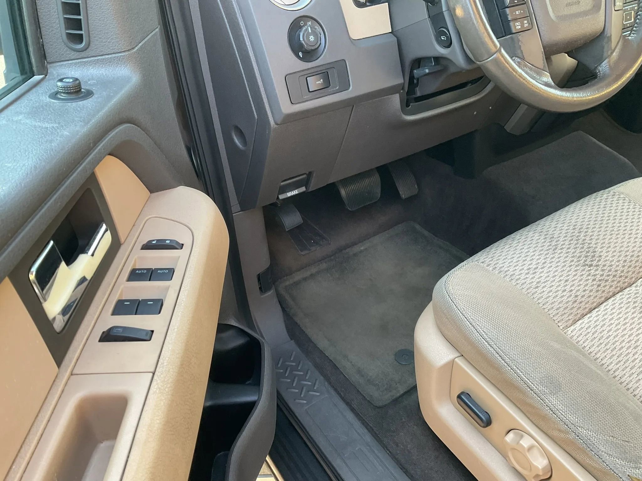 Used 2013 Ford F150 XLT w/ XLT Chrome Pkg image 17