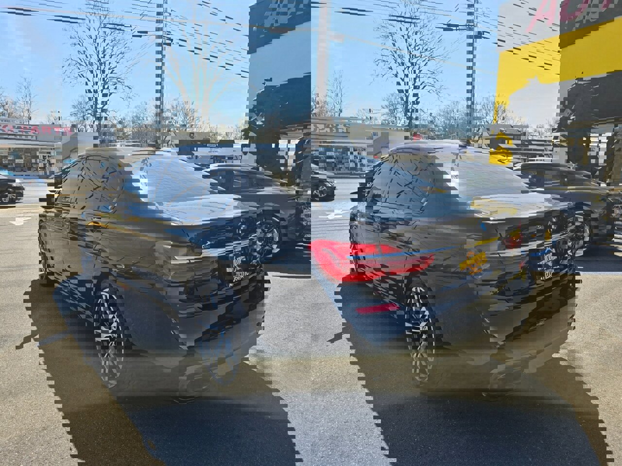 Used 2016 BMW 750i xDrive image 2