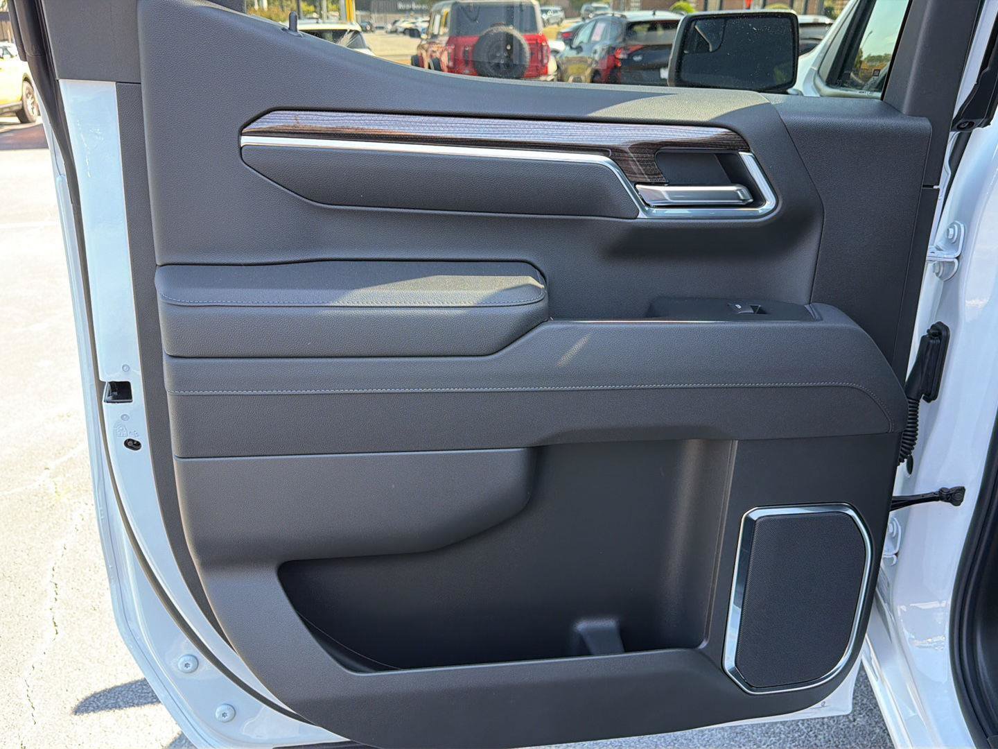 New 2026 Chevrolet Silverado 1500 LT w/ Leather Package RWD image 17