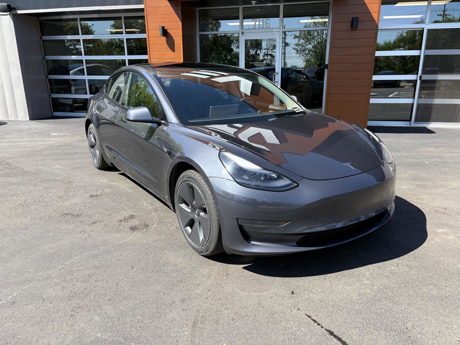 Used 2022 Tesla Model 3 RWD image 9