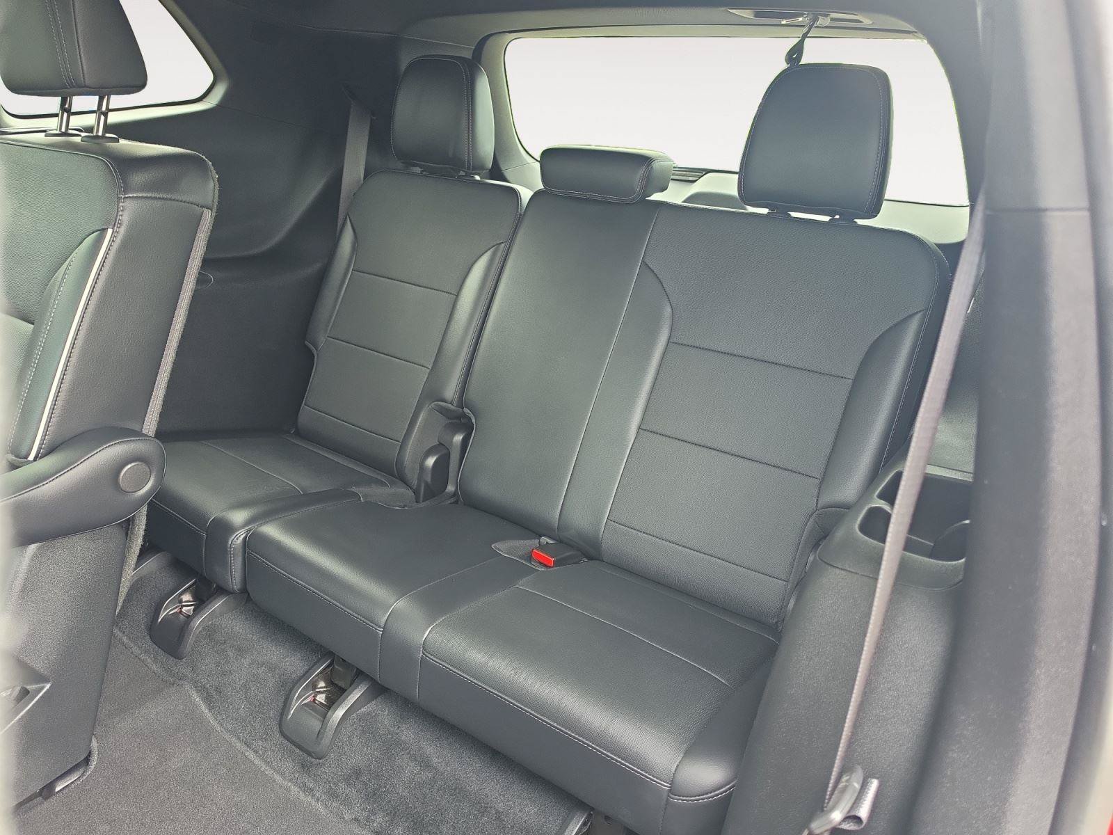 Used 2025 Buick Enclave Preferred AWD/4WD image 20