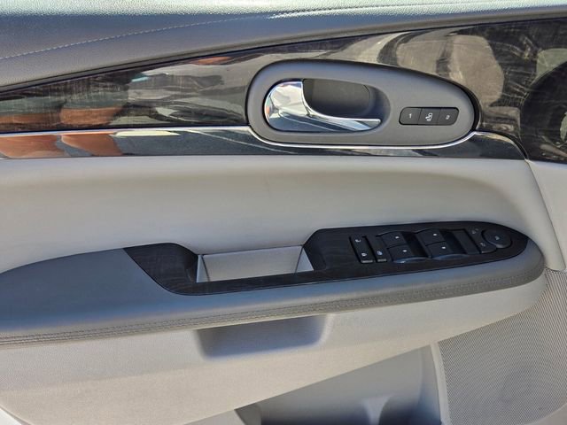 Used 2015 Buick Enclave Leather FWD image 17
