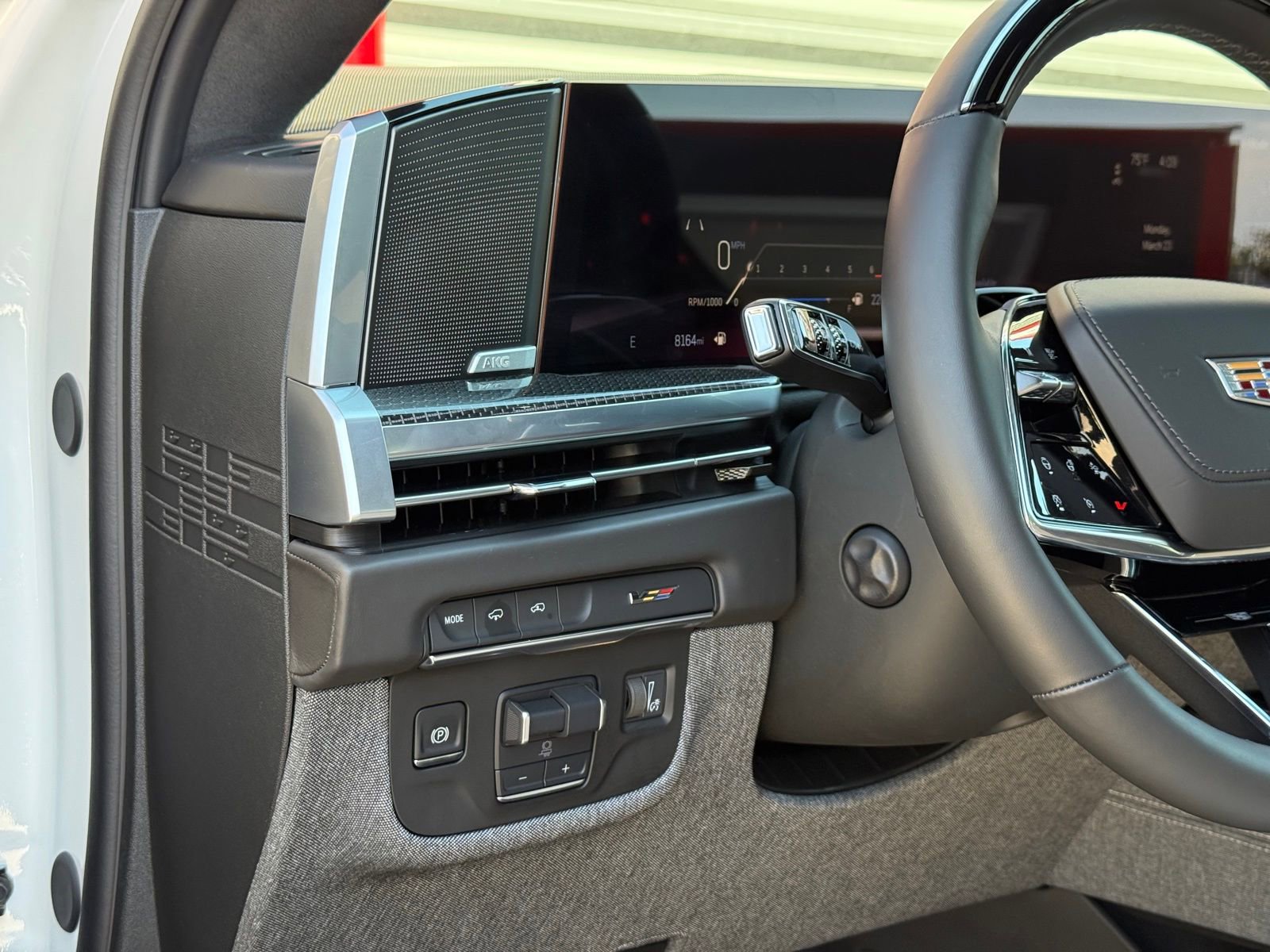 Used 2025 Cadillac Escalade ESV V image 19